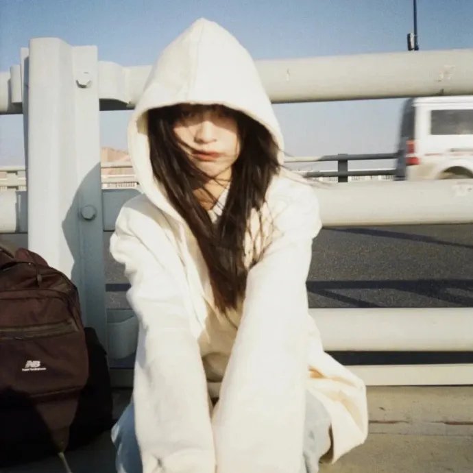 暮年回首爱又生